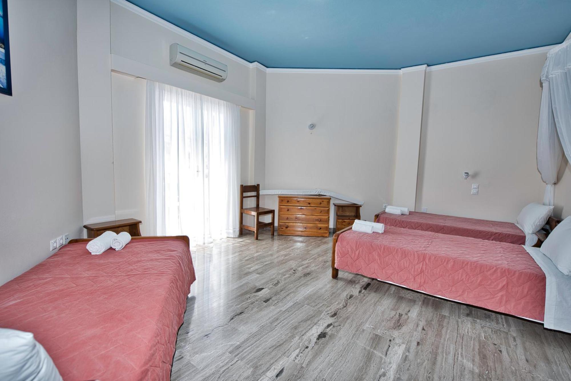 Villa Nikos Karamolegkos Kamari Luaran gambar