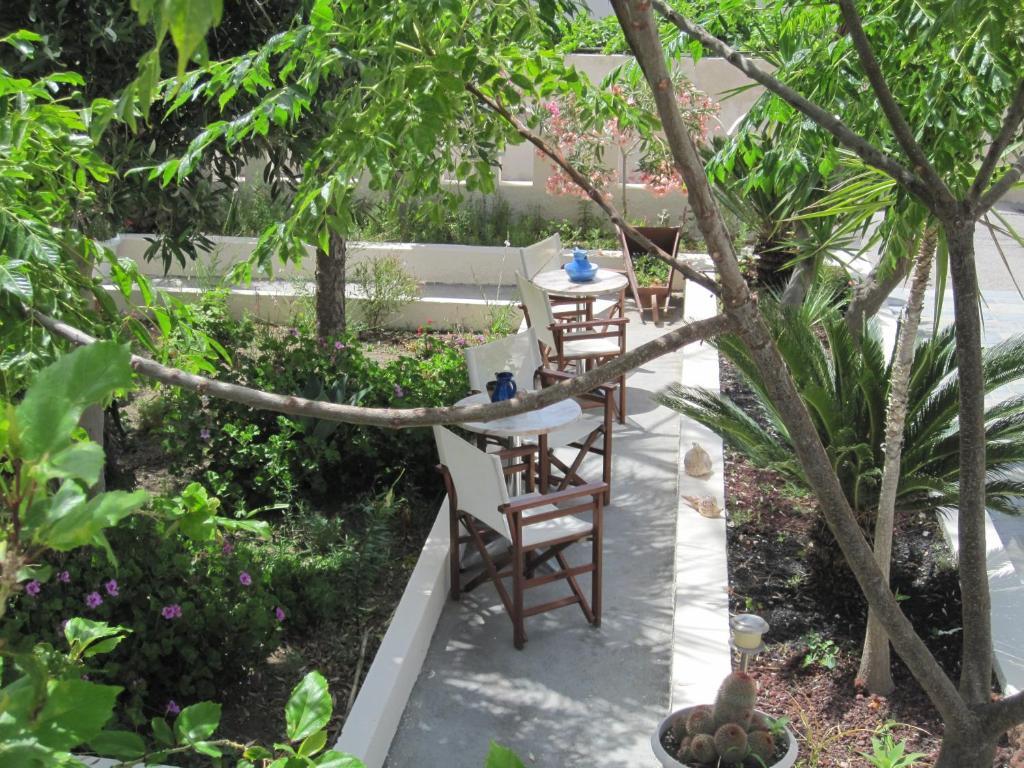 Villa Nikos Karamolegkos Kamari Bilik gambar